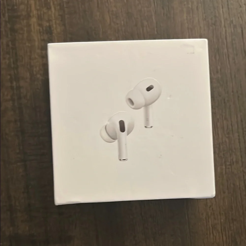 White Wireless Earbuds